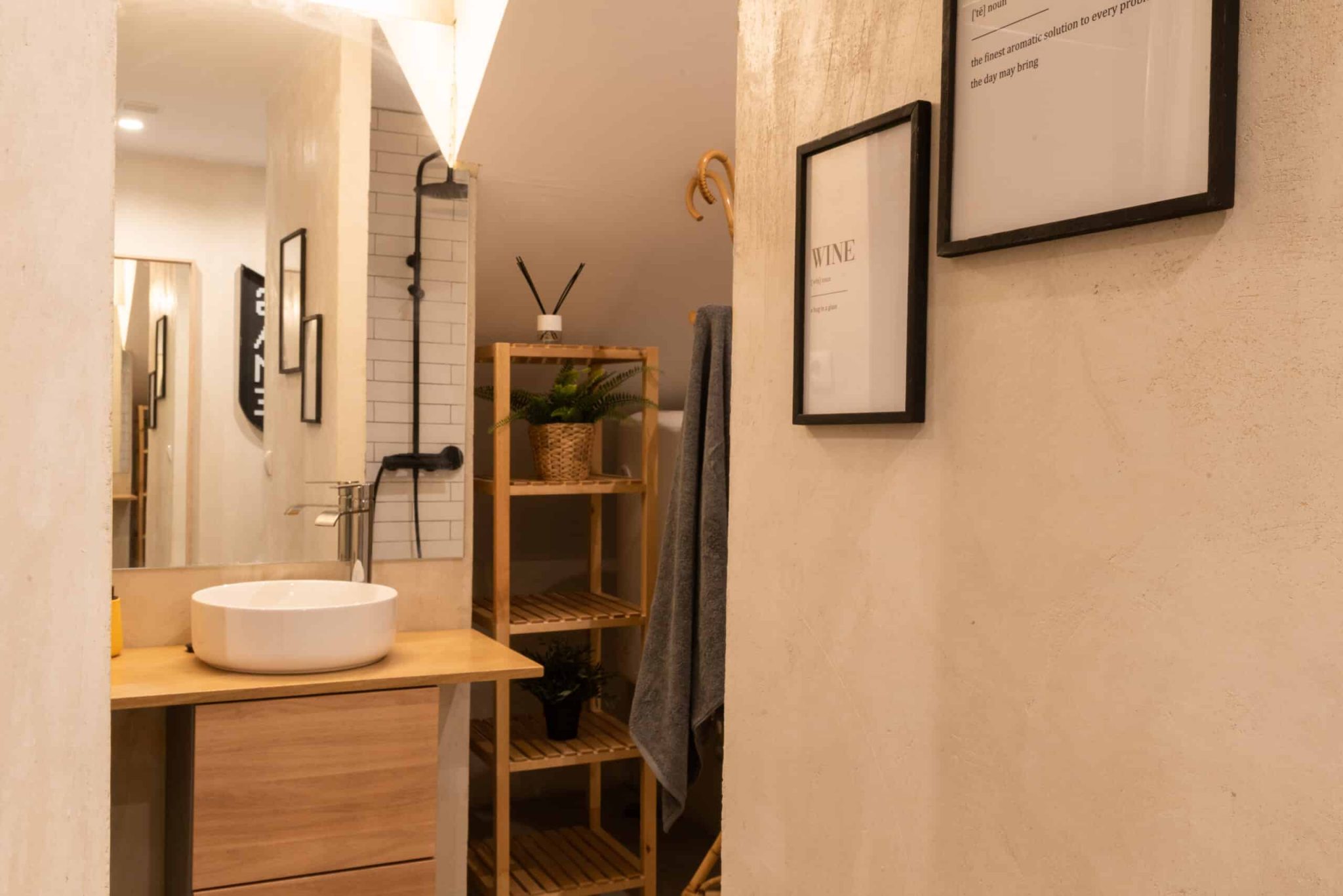 Camerino privado con baño del plató de rodaje en Madrid